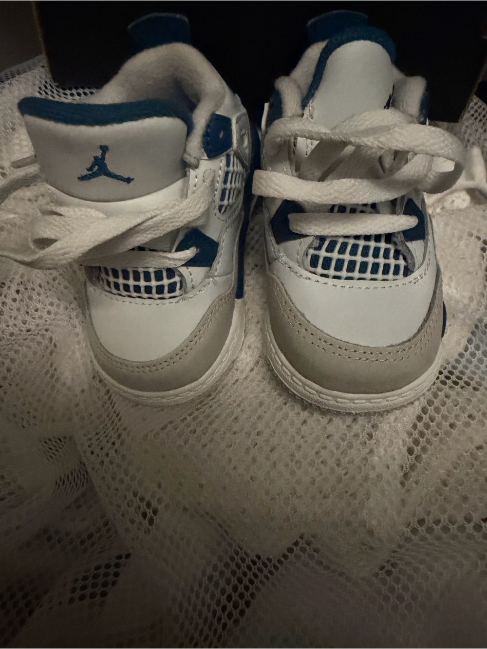 Jordan Kids White and Blue Toddler Retro Sneaker